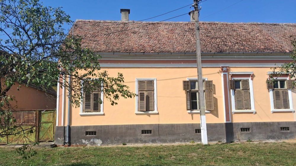 Casa saseasca de vanzare