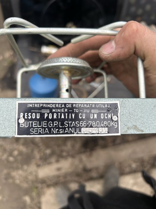 Vand spirtiera veche pentru colectionari