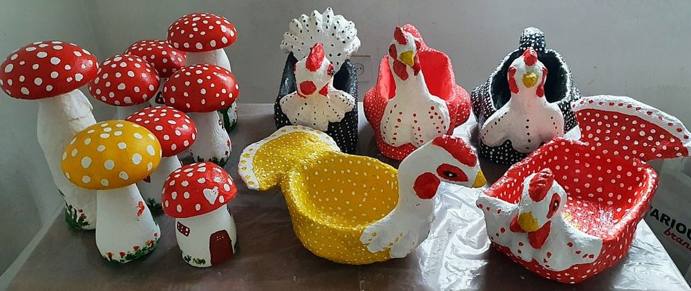 Decoratiuni gradina din ciment, ciuperci, ghiveci