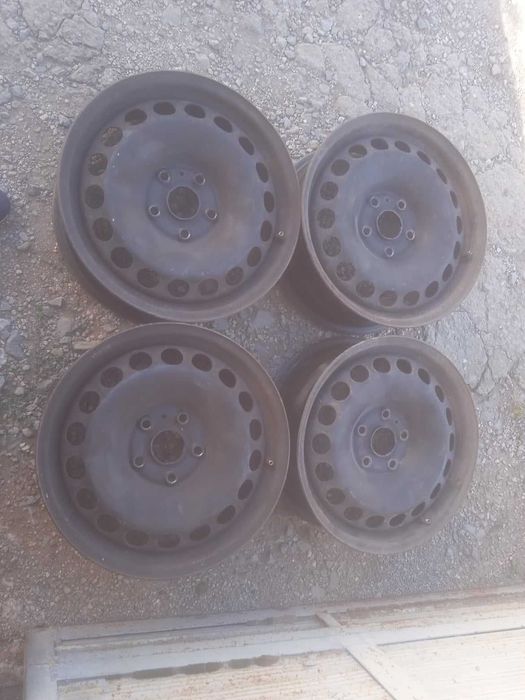 Оригинални джанти с тасове за Фолксваген 16цола 5x112x57.1, ET.42