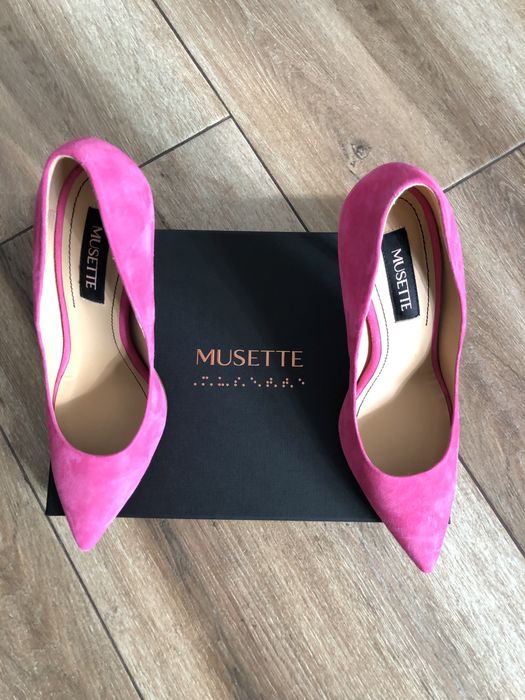 Pantofi roz musette