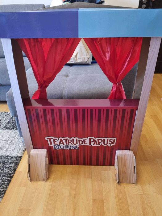 Teatru de papusi