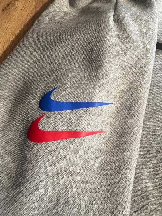 Nike tech fleece