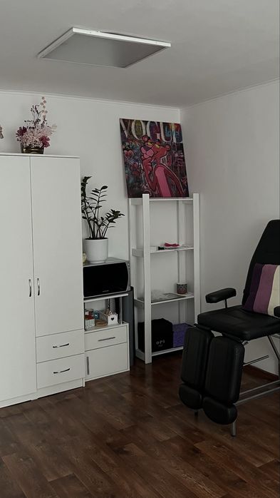 Сдается рабочее место мастеру маникюра