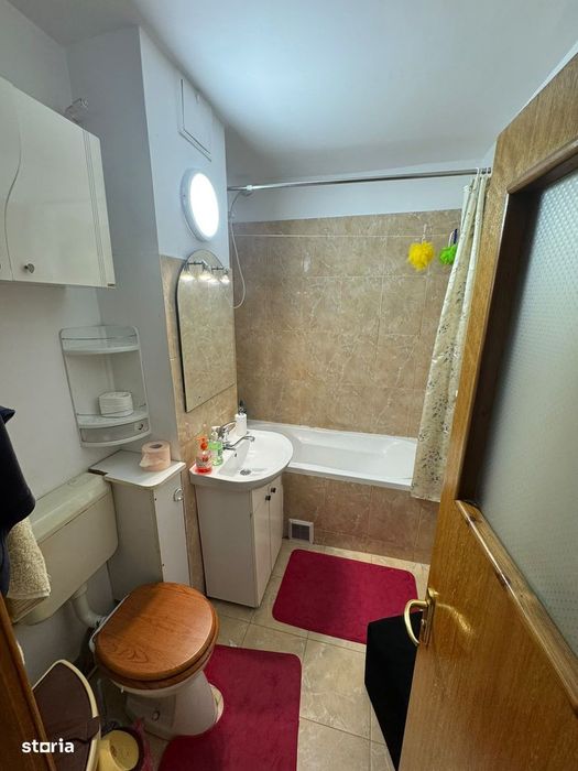 Apartament 2 camere decomandat - zona Capitol