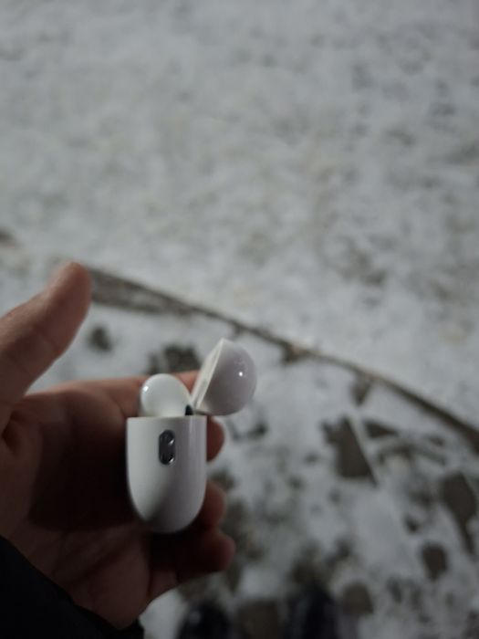 Airpods 3 оригинал не работают