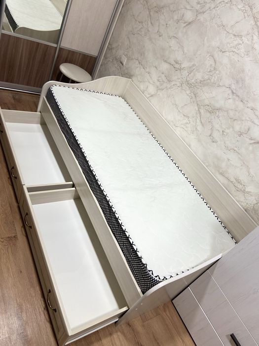 Продам   кровать
