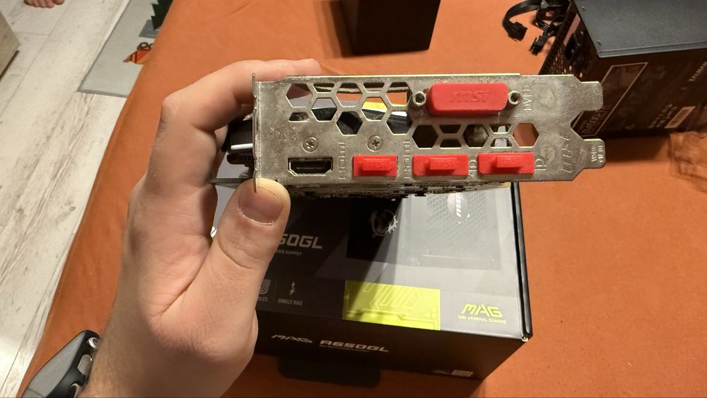 Placa video MSI GeForce GTX 1060 Armor OCV1 3GB GDDR5 192-bit