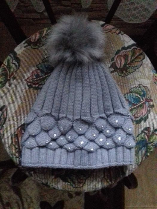 Нова зимна дамска шапка