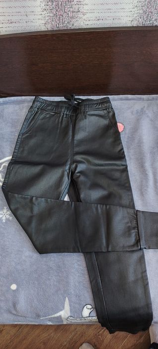 Вещи на девочку 8-10 лет