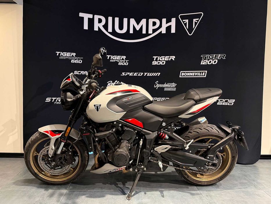 Motocicleta Triumph Trident 800 2026 Second | Finantare rapida