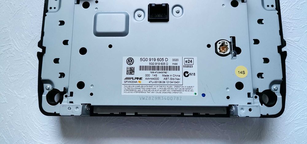 Display Navigație Original VW Golf 7 – OEM  5G0919605D