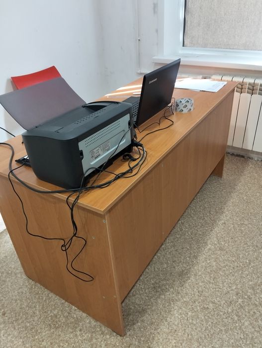 Продам стол для офиса