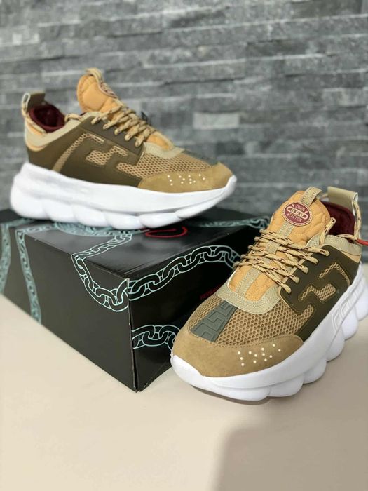 Adidasi versace chain reaction