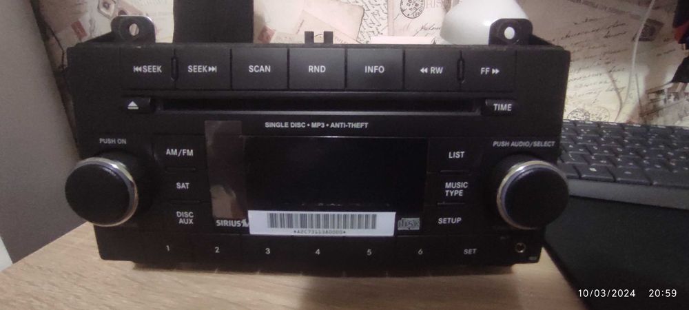 2012 Jeep Grand Cherokee радио CD плейър