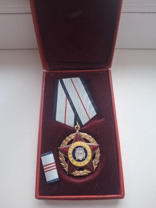 Medalii Meritul Militar clasa I, II, III