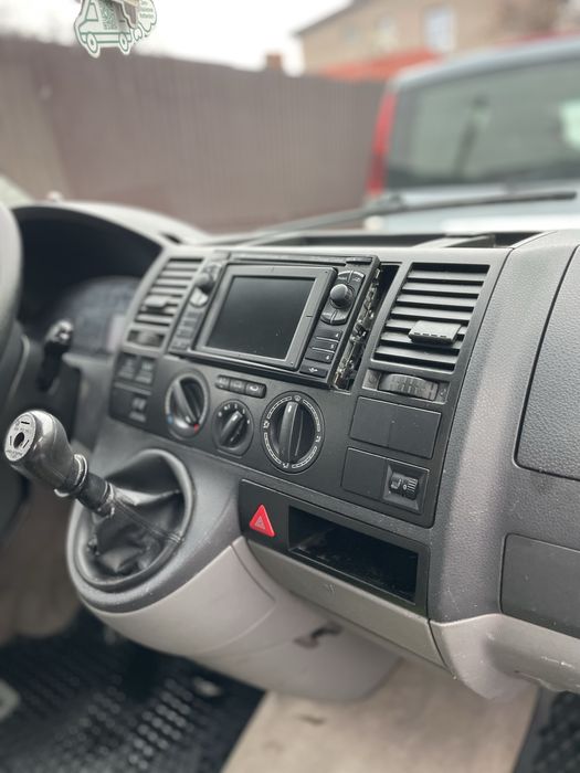 Dezmembrez VWTransporter t5 Caravelle  2.5 TDI an 2007 4MOTION