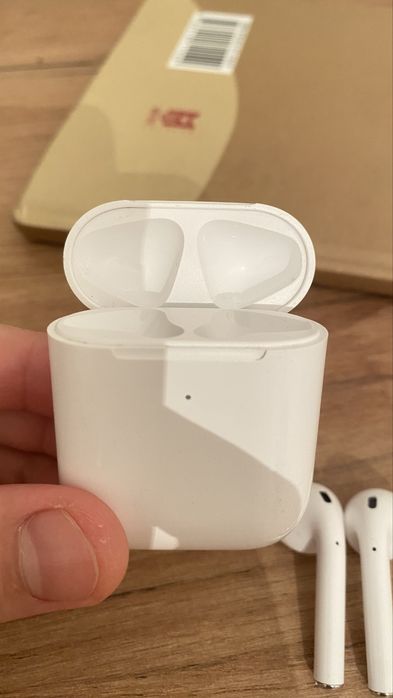 Airpods 2 в отличном состоянии