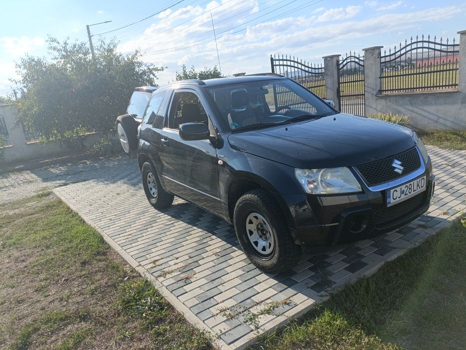 SUZUKI Grand Vitara