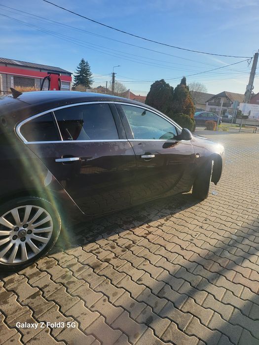 Opel insignia 2l disel