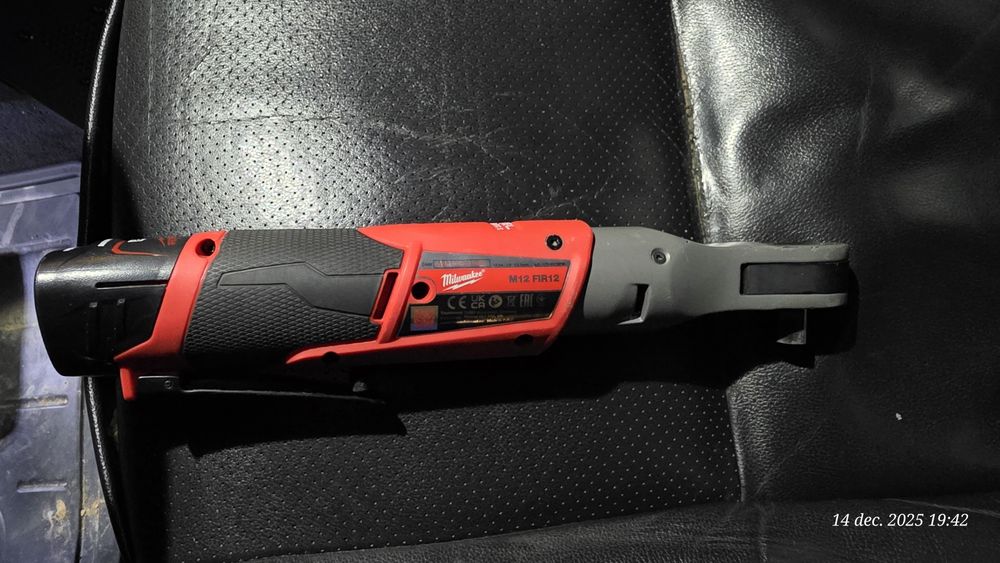 Milwaukee m12 clichet