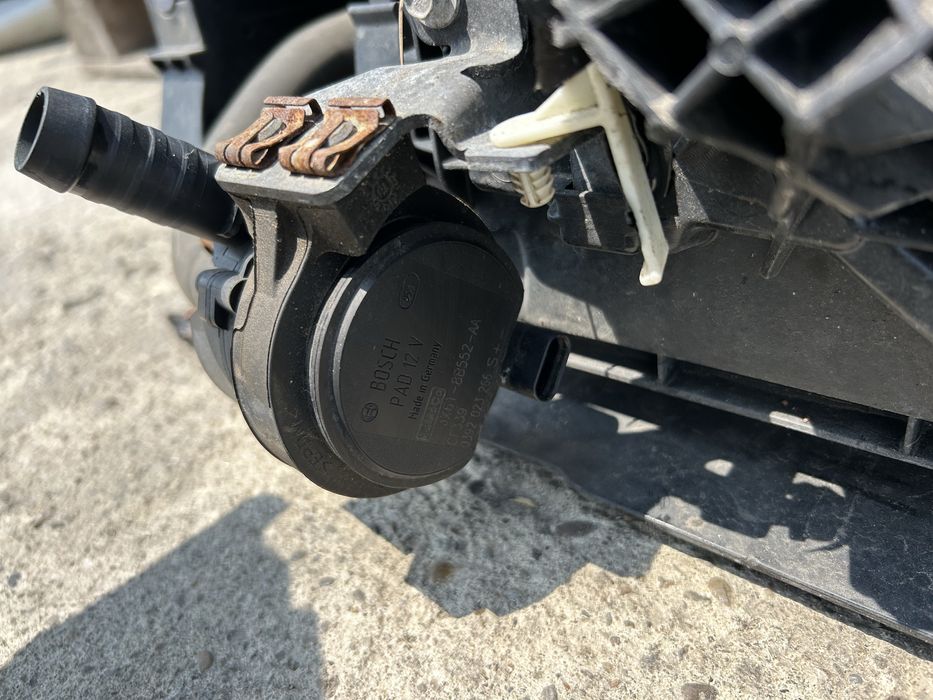 Pompă apă auxiliară Ford Focus 4 1.5 Tdci 2019