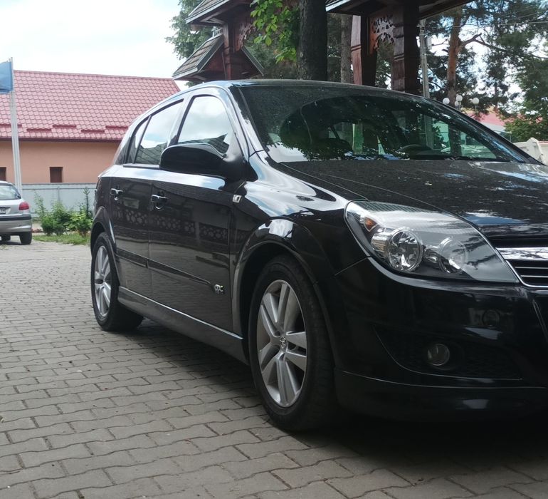 Vând prelungiri praguri Opel astra h hatchback