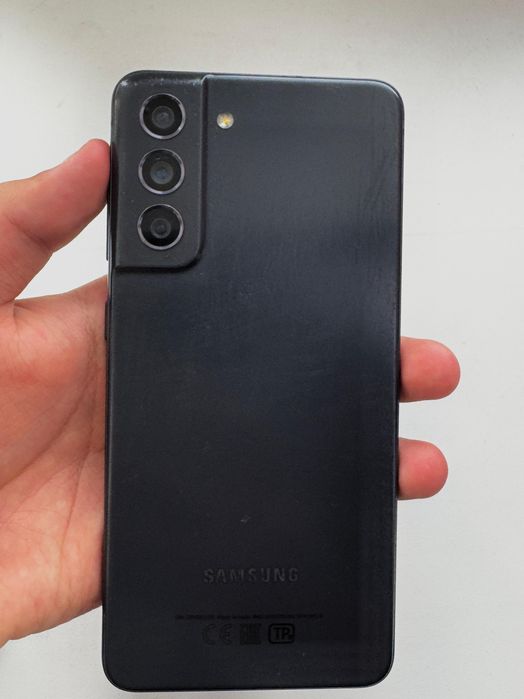 Samsung S21 fe 128гб