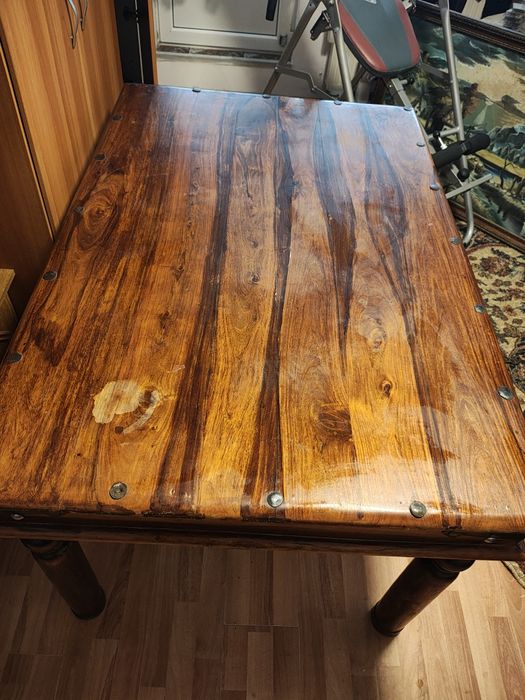 Masa mare lemn masiv