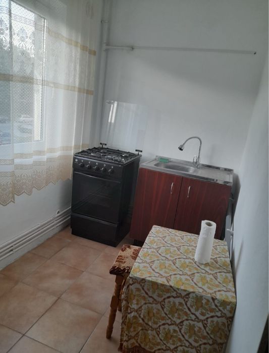 Inchiriez garsoniera in Targu Carbunesti
