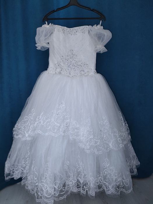 Бальное платье на праздники