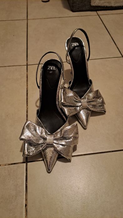 Дамски обувки Zara с декорация панделки