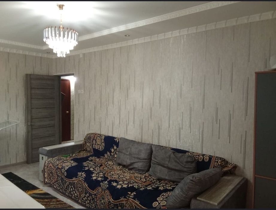 Продам двух комнатную квартиру