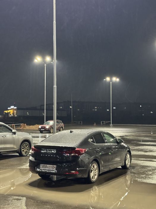 Hyundai elantra 2019