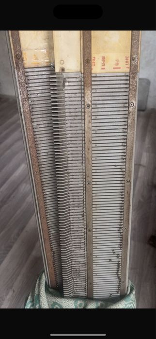 Продам вязальную машинку Нева