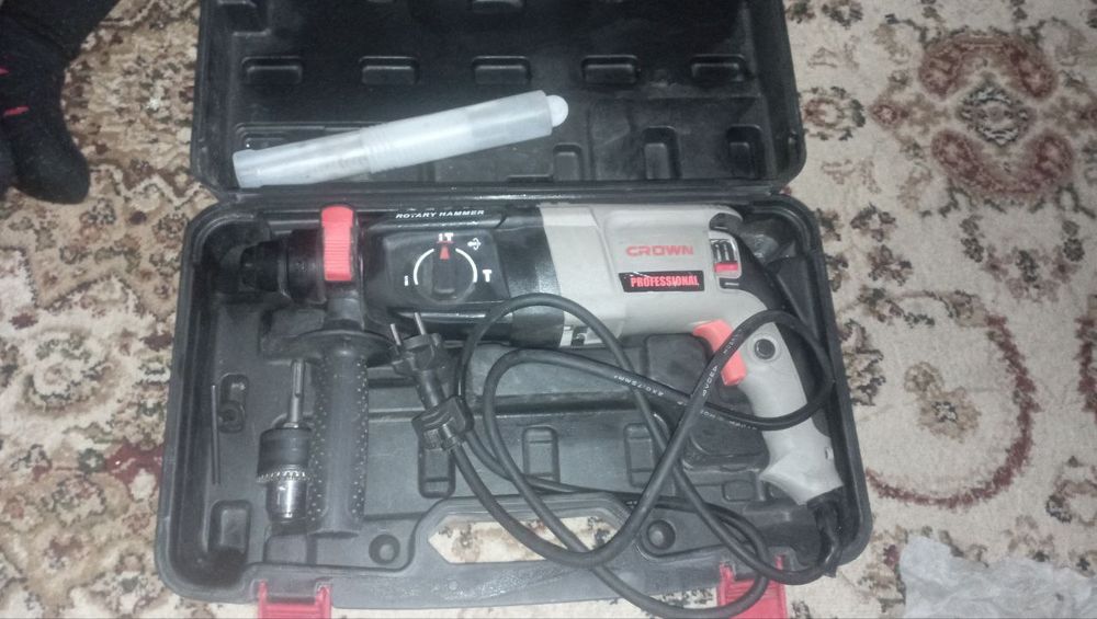 Инструменты новые. Болгарка паяльник для пласт трубы перфоратор