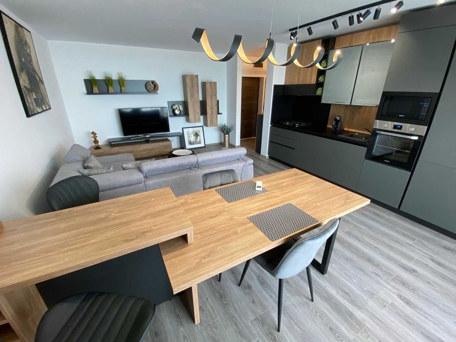 Inchiriez apartament 2 camere, zona AEM
