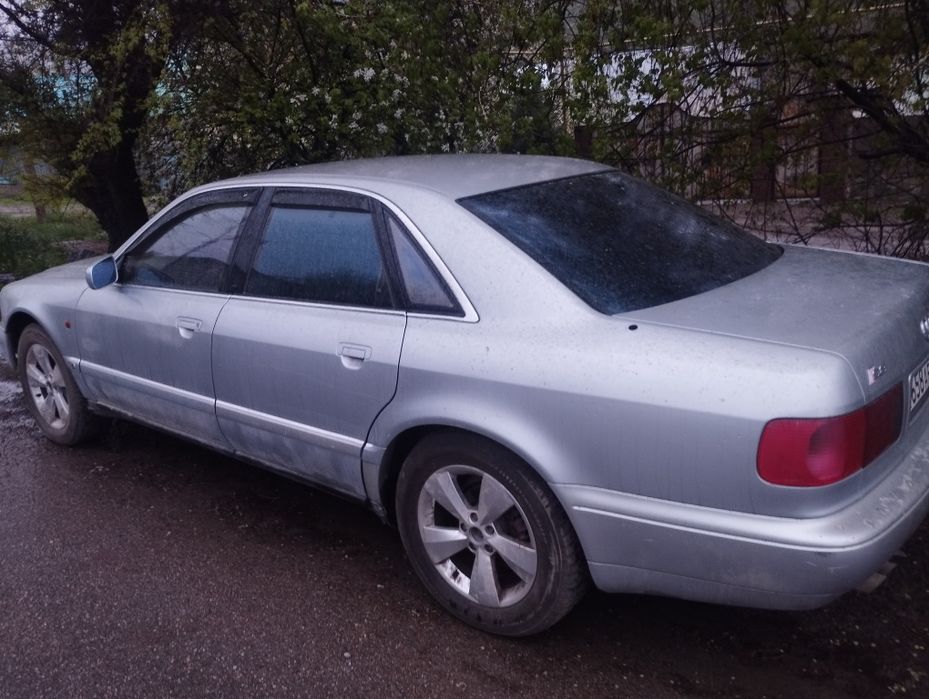 Ауди А8 Квадро 1998 г