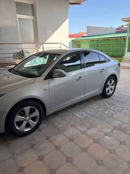 Продаётся автомобиль Chevrolet Cruze