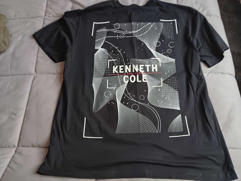 Мъжка черна тениска Kenneth Cole New York – оригинална с щампа.Доставено от USA