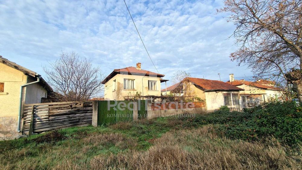 Къща в Пловдив, област-с.Труд площ 160 цена 175000