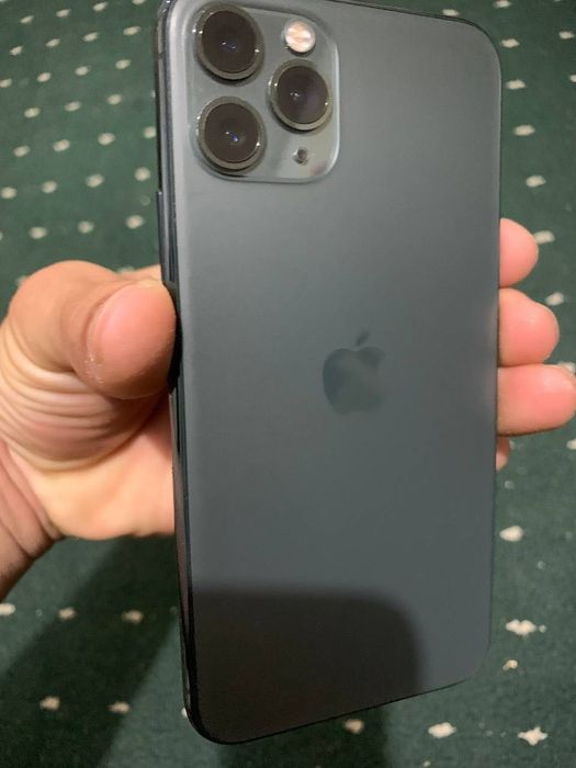 Iphone 11 pro green