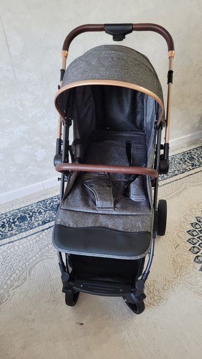 Продам детскую коляску
