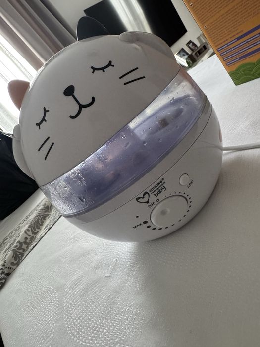 Umidificator camera