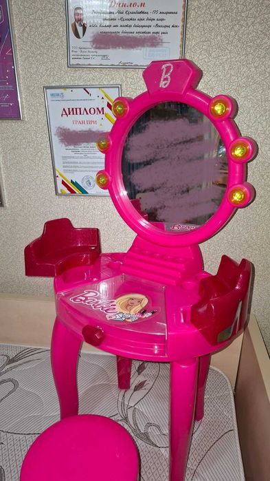 Игрушка-трюмо со стульчиком