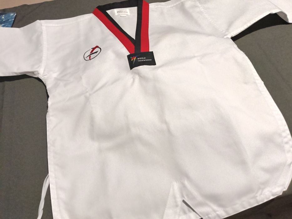 Добок за ТАЕКУОНДО Taekwondo униформа