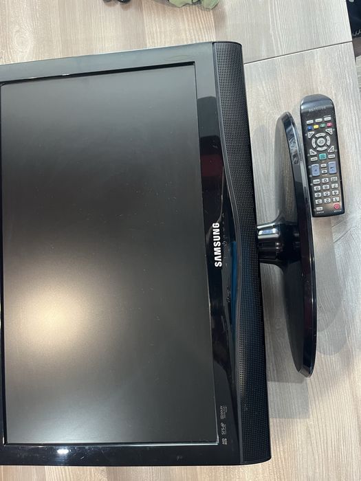 Телевизор SAMSUNG
