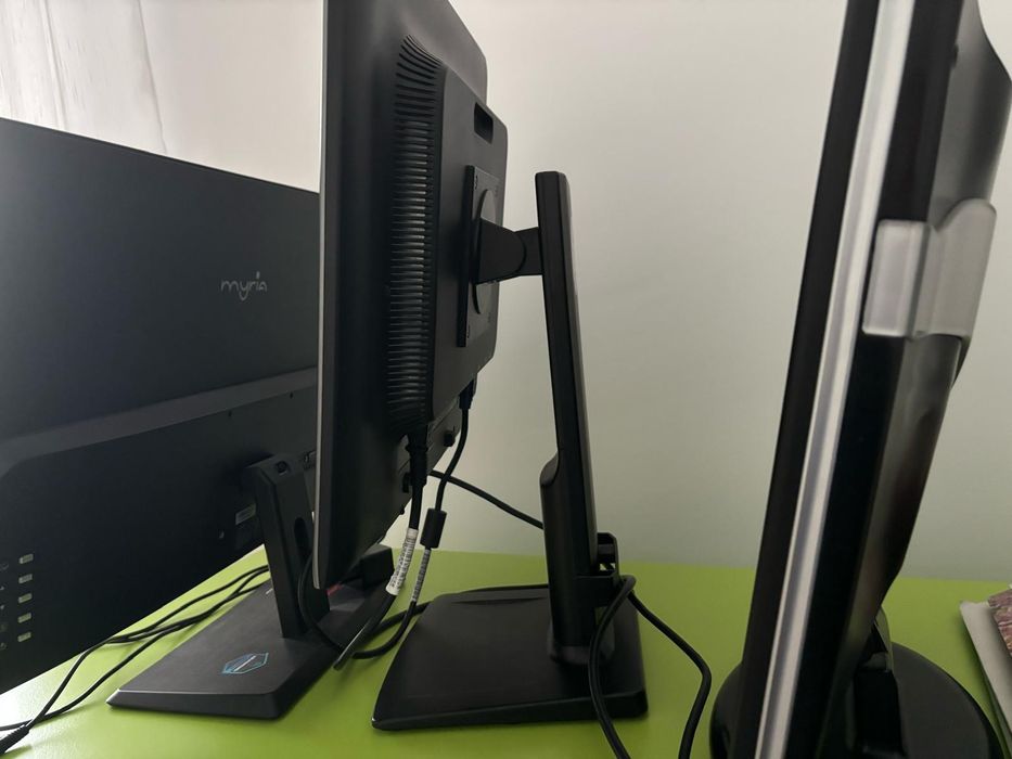 Pachet 3 Monitoare PC (HP, View Star, Myria) - Pentru Office