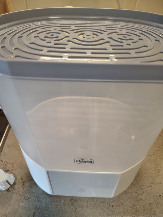 Sterilizator biberoane, electric, digital, cu uscare Chicco