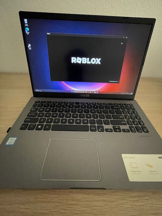 Leptop Asus procesor i 7